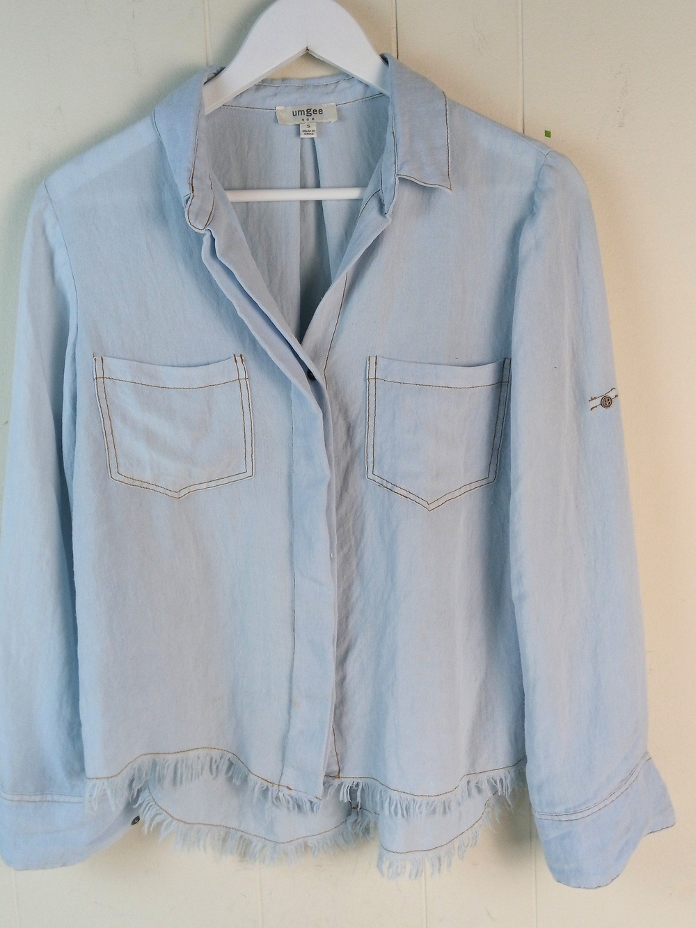 Umgee Light Blue Chambray Button-Front Oversized Top Size S Long Roll Tab Sleeve